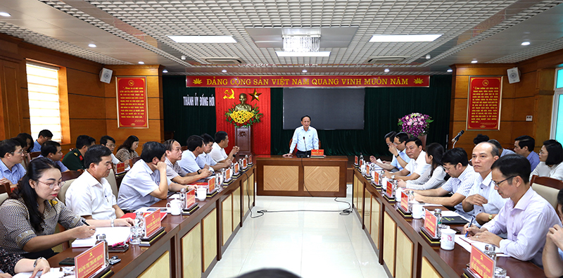   Toàn cảnh buổi làm việc.