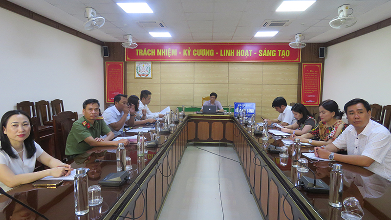 Các đại biểu dự hội nghị tại điểm cầu Quảng Bình.