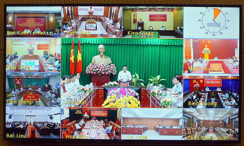 Đại biểu thảo luận tại các điểm cầu