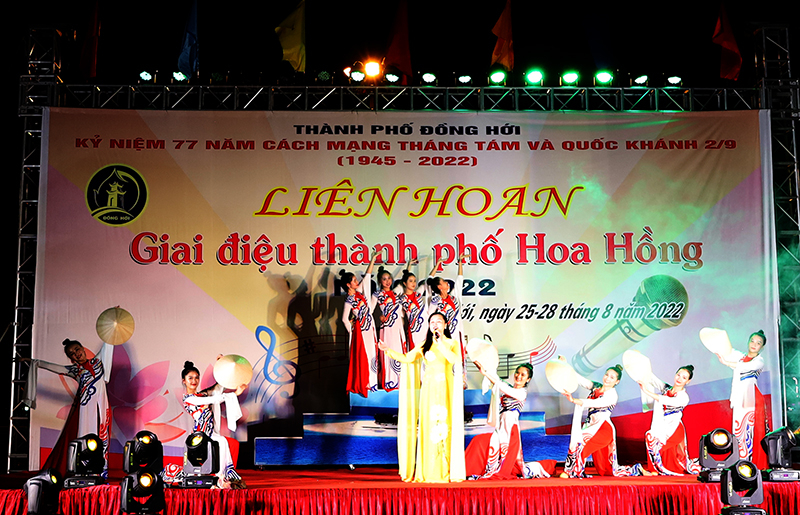 Tiết mục ca múa.