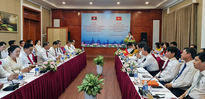 Toàn cảnh hội nghị.
