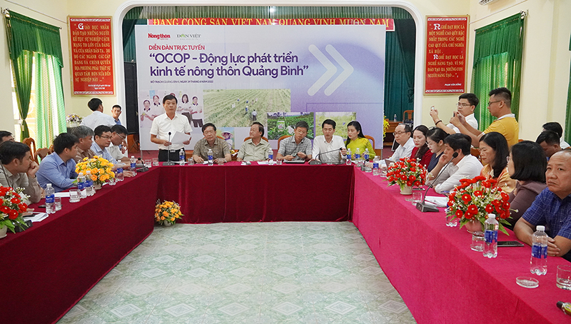 Toàn cảnh diễn đàn.