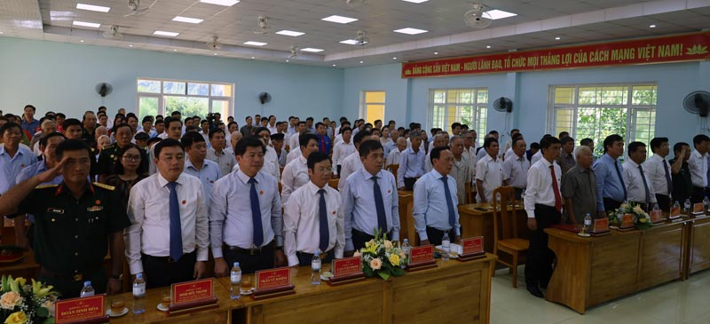 Các đại biểu tham dự tại buổi lễ.