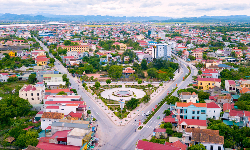 Diện mạo đô thị trẻ Ba Đồn đổi thay từng ngày, theo hướng văn minh hiện đại. Ảnh: Văn Thức