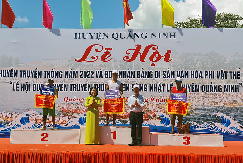 Lãnh đạo 