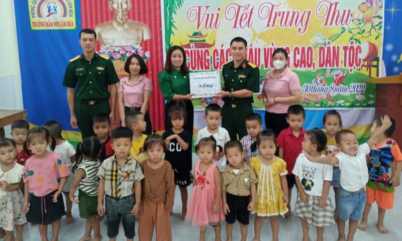 tặng quà tết Trung thu cho