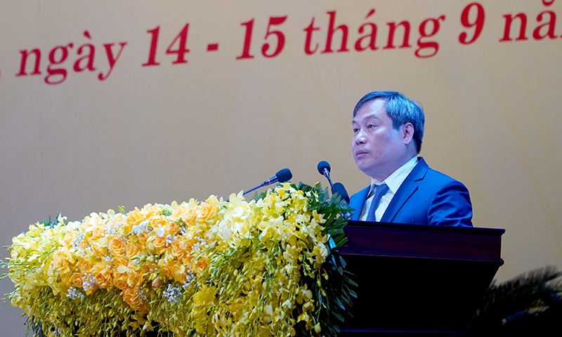 Đồng chí Vũ Đại Thắng, Ủy viên Trung ương Đảng, Bí thư Tỉnh ủy, Trưởng đoàn Đại biểu Quốc hội tỉnh phát biểu chỉ đạo tại Đại hội