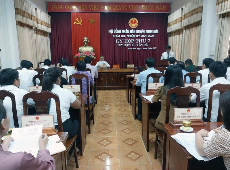 Các đại biểu tham dự tại kỳ họp.