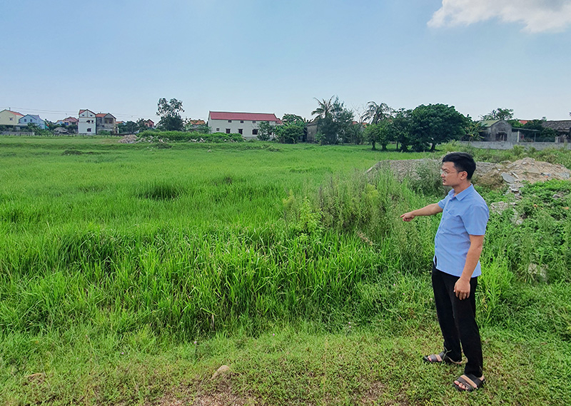 Hiện trạng thửa đất số 64, tờ bản đồ số 54 ở thôn Xuân Kiều, xã Quảng Xuân là thửa đất bà Nguyễn Thị Hương đăng ký mua và đặt cọc tiền đất.