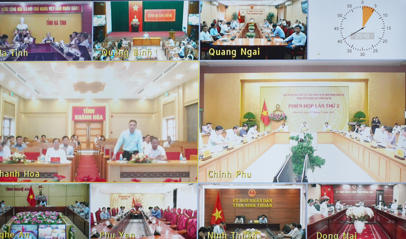 Điểm cầu các địa phương.
