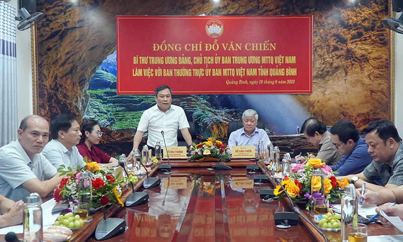 Đồng chí Bí thư Tỉnh ủy Vũ Đại Thắng ghi nhận, đánh giá cao vai trò và những đóng góp quan trọng của Mặt trận các cấp trong thành tựu chung của tỉnh.
