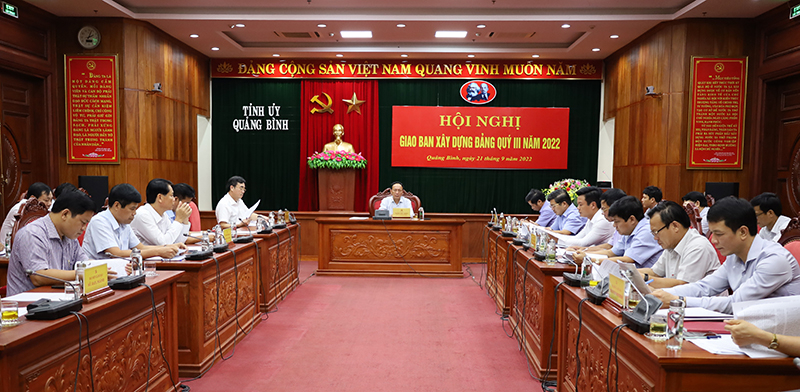 Toàn cảnh hội nghị.