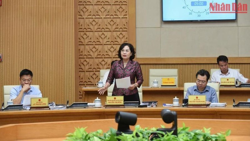Thống đốc Ngân hàng Nhà nước Nguyễn Thị Hồng phát biểu. (Ảnh: TRẦN HẢI)