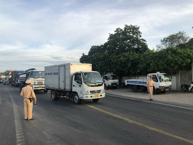 Lực lượng CSGT thường xuyên có mặt trên các tuyến đường giao thông để thực hiện nhiệm vụ được giao.