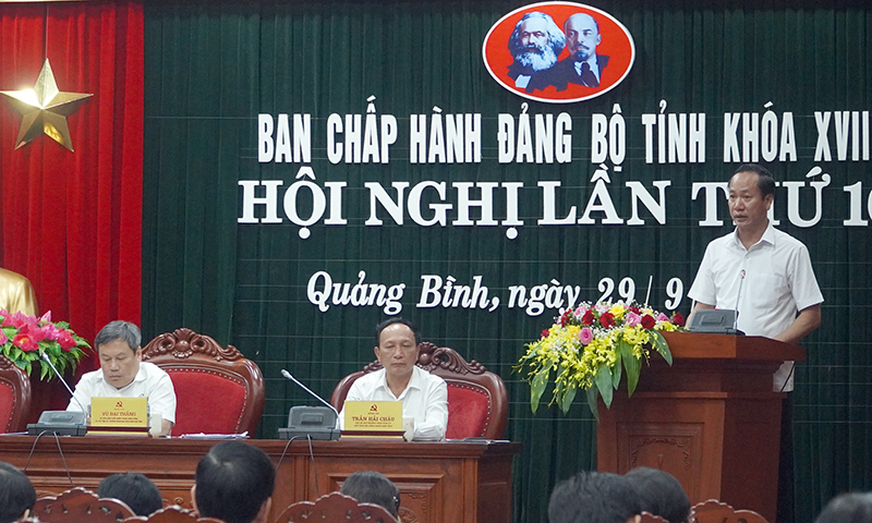Đại biểu thảo luận tại hội nghị