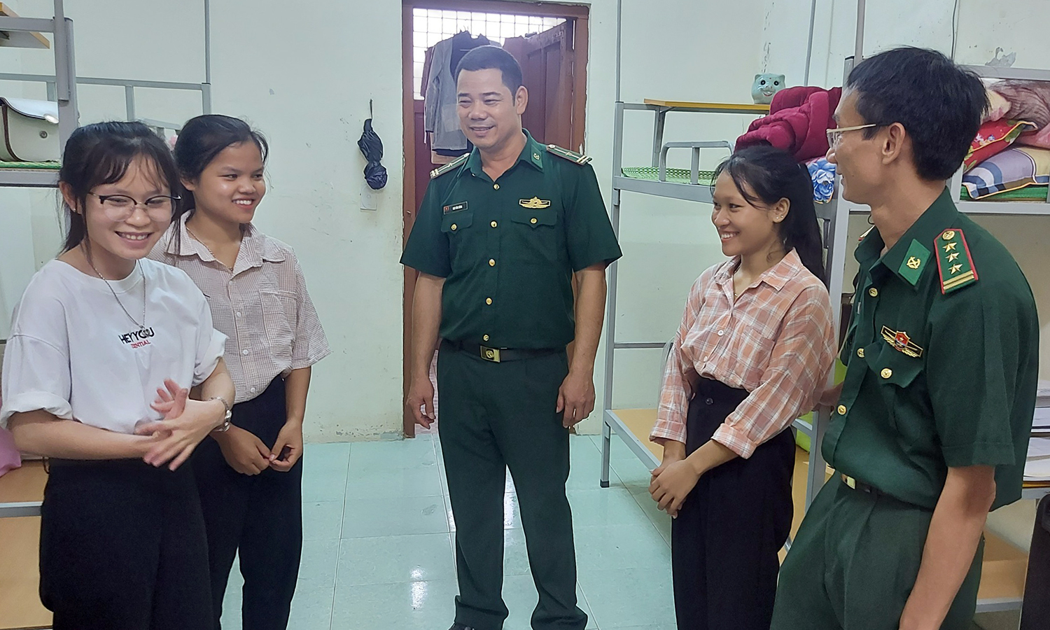 Niềm vui nơi  "tổ ấm " mới tại ký túc xá Trường đại học Quảng Bình.