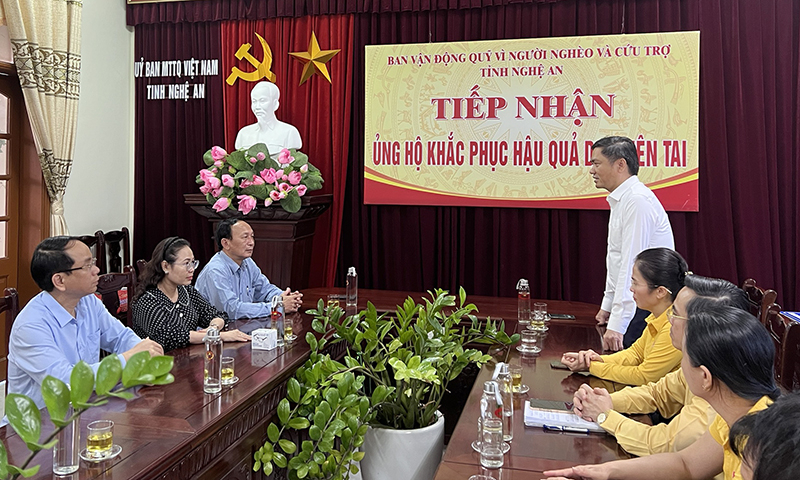 Đại diện lãnh đạo tỉnh Nghệ An bày tỏ lòng cảm ơn sâu sắc đến Đảng bộ và Nhân dân tỉnh Quảng Bình