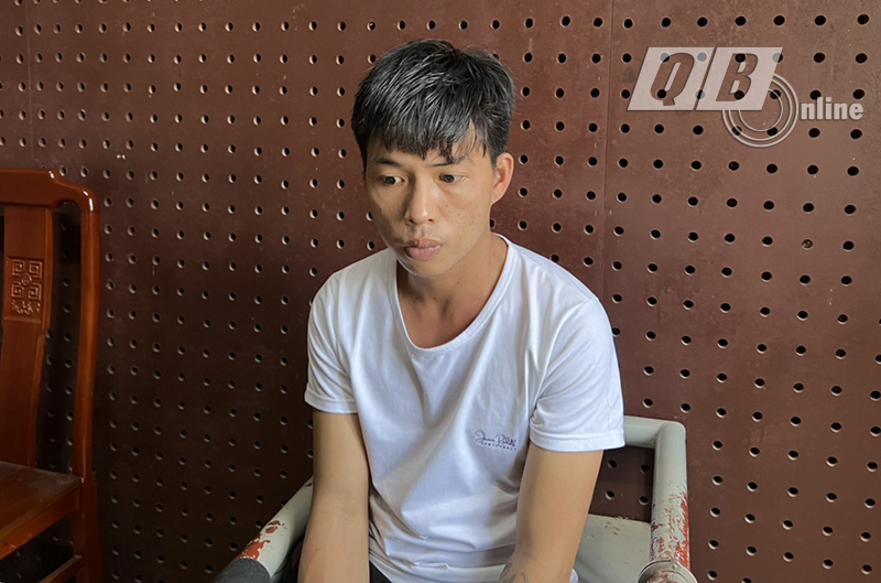 Đối tượng Nguyễn Lương Bằng tại Cơ quan điều tra Công an TP. Đồng Hới.