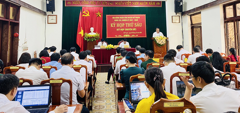 Toàn cảnh kỳ họp.