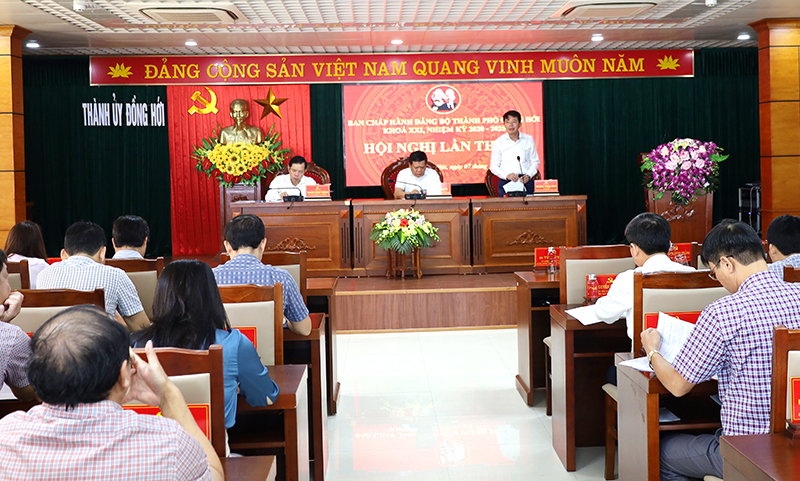 Toàn cảnh hội nghị.