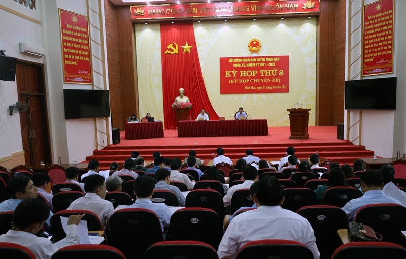 Các đại biểu tham dự tại kỳ họp.