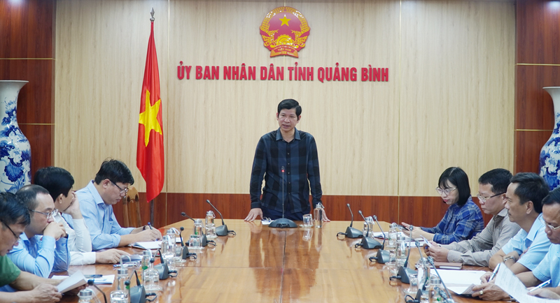 Đồng chí Phó Chủ tịch UBND tỉnh Hồ An Phong chủ trì buổi làm việc.