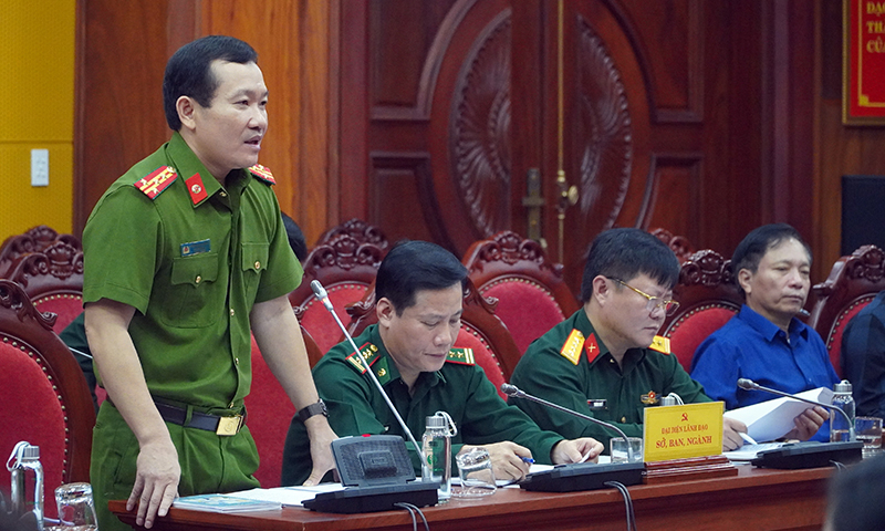 Đại biểu thảo luận tại hội nghị