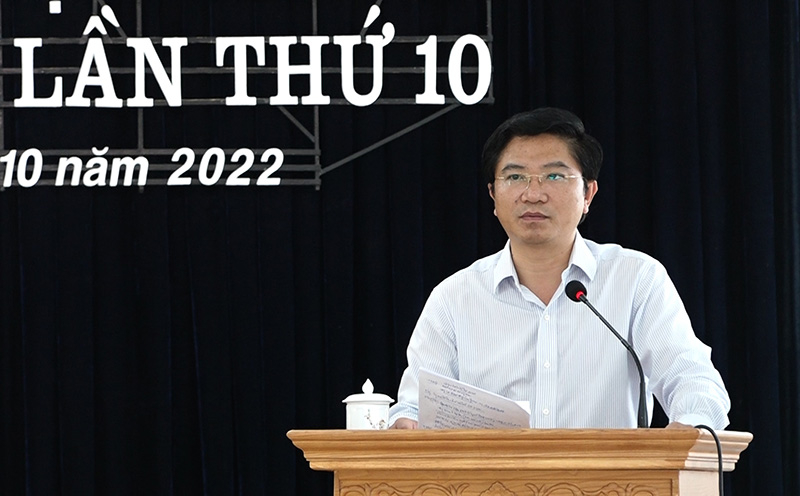 Đồng chí Bí thư Thị ủy Ba Đồn Trương An Ninh phát biểu kết luận hội nghị