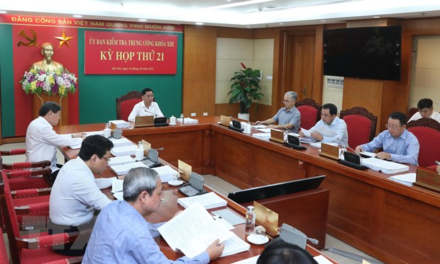  Ông Trần Cẩm Tú, Ủy viên Bộ Chính trị, Bí thư Trung ương Đảng, Chủ nhiệm Ủy ban Kiểm tra Trung ương chủ trì kỳ họp. (Ảnh: Lâm Khánh/TTXVN)