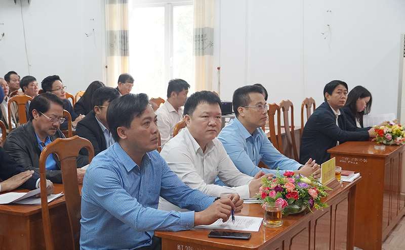 Các đại biểu tham dự hội nghị.