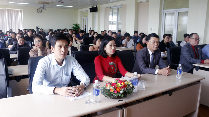 Nhiều giám đốc của các đơn vị hoạt động trong lĩnh vực du lịch trên địa bàn tỉnh tham gia khóa đào tạo. 