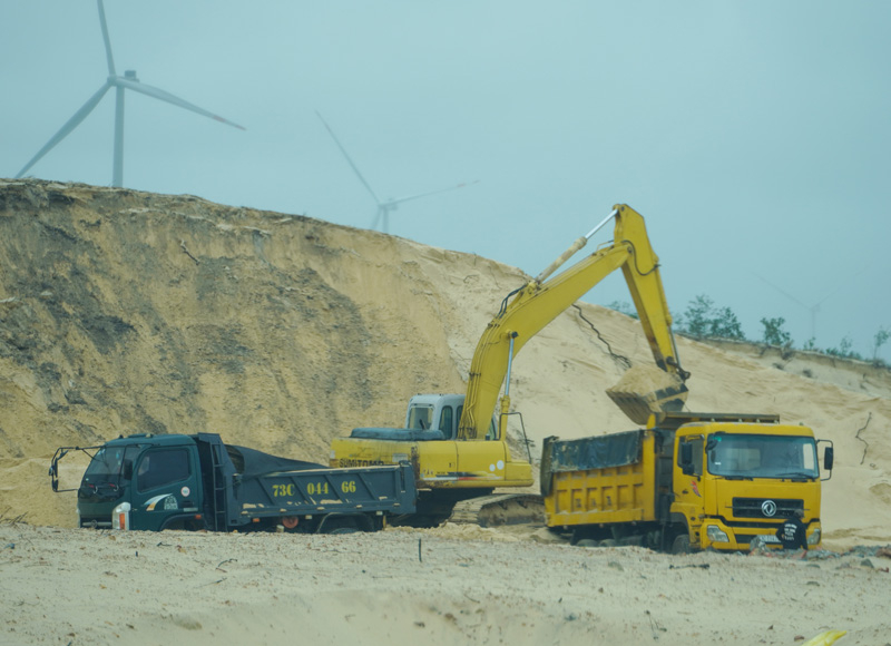 Một trong những lĩnh vực tập trung kiểm tra đó là việc chấp hành pháp luật  trong khai thác khoáng sản. 