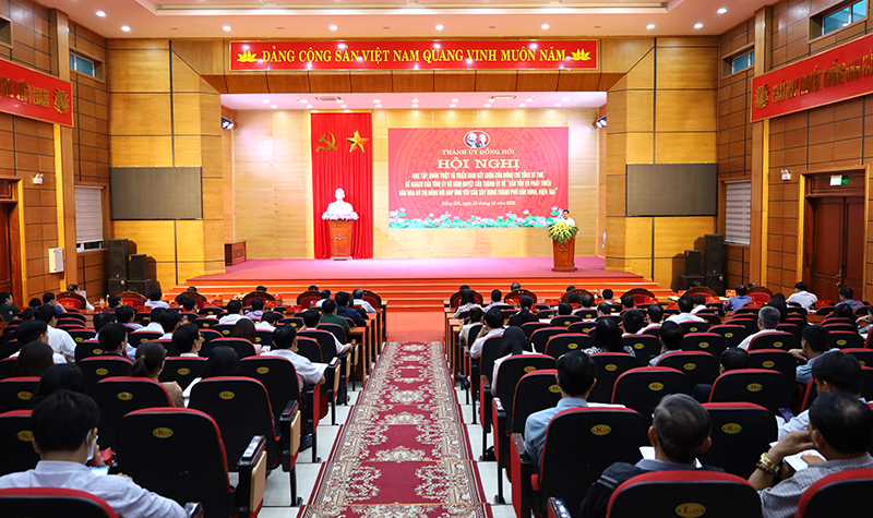 Quang cảnh hội nghị.