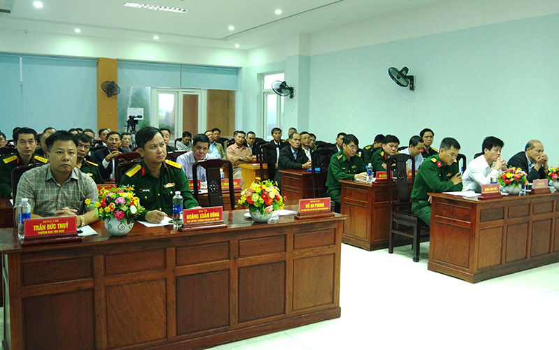 Các đại biểu tham dự lễ khai mạc