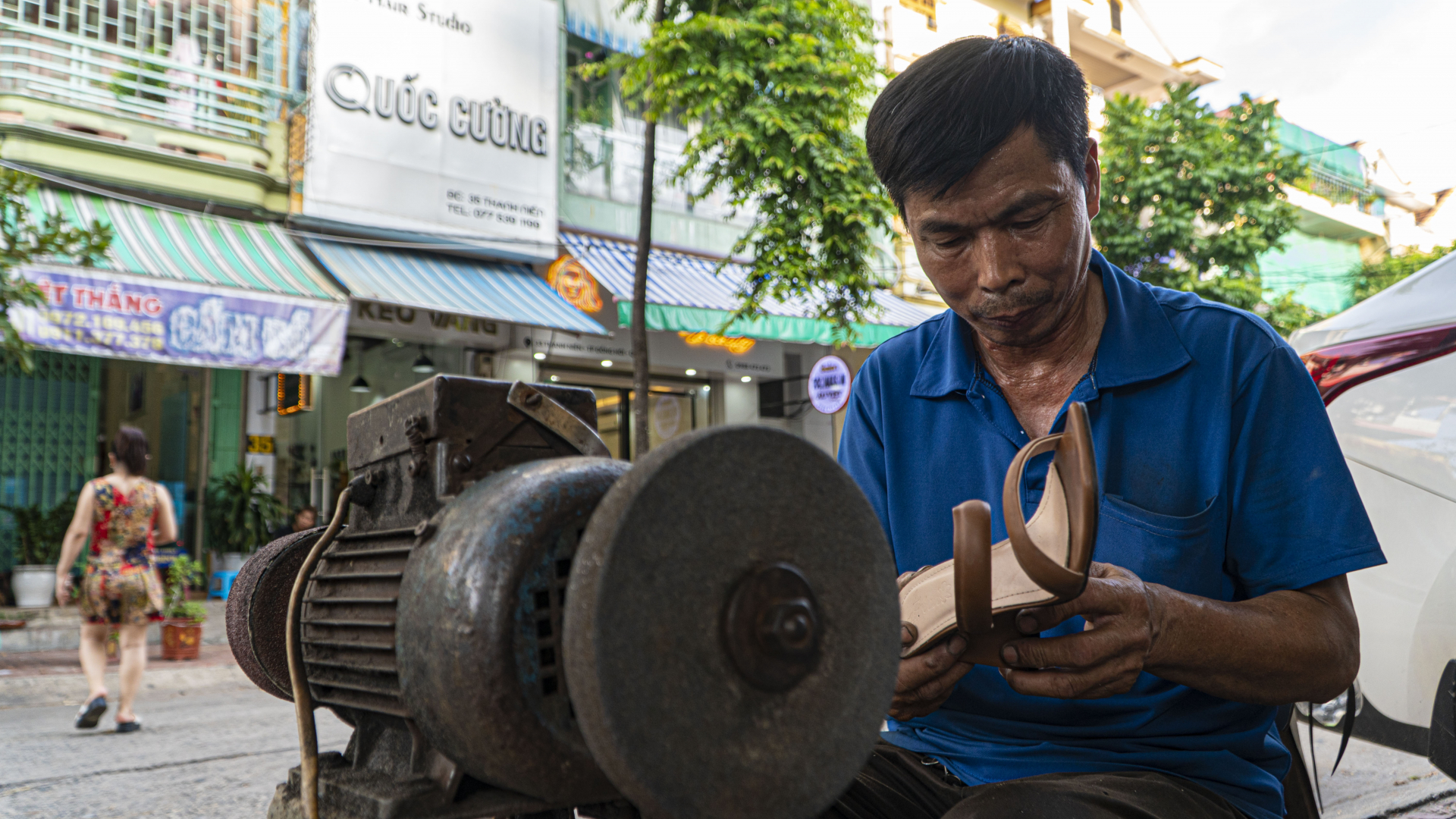 Mỗi sản phẩm sau khi được tu sửa hoàn thành giá chỉ giao động từ 10.000 – 50.000 đồng