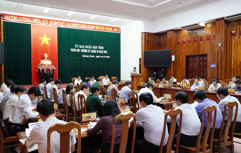 Quang cảnh phiên họp.