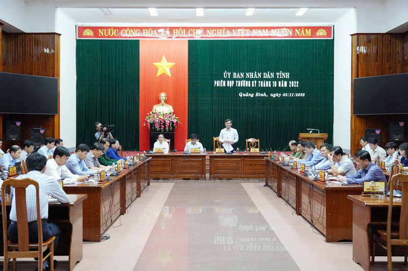 Toàn cảnh phiên họp.