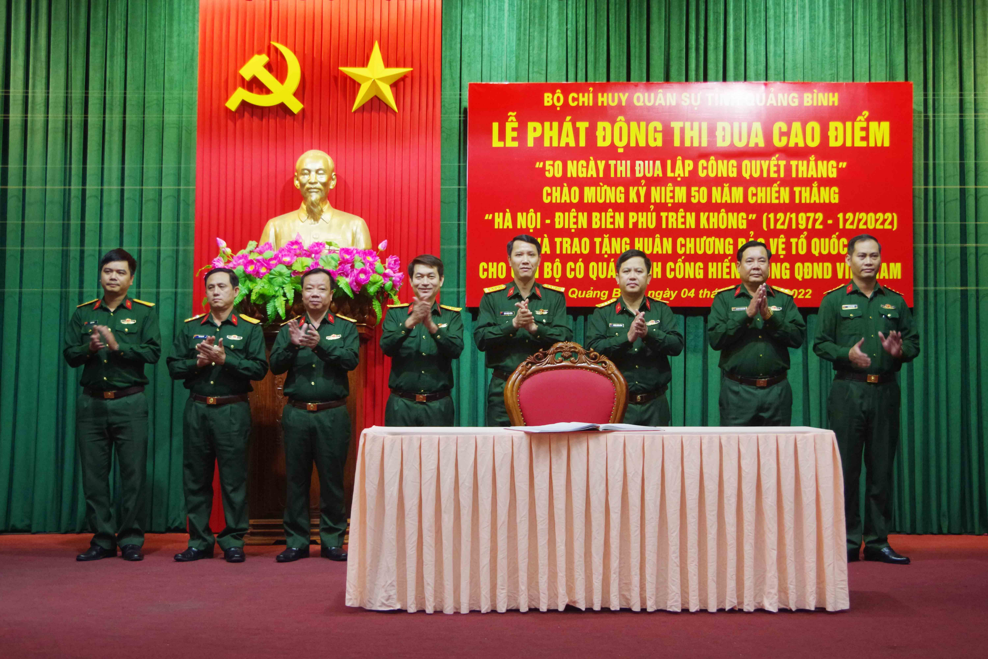 Ký kết giao ước thi đua