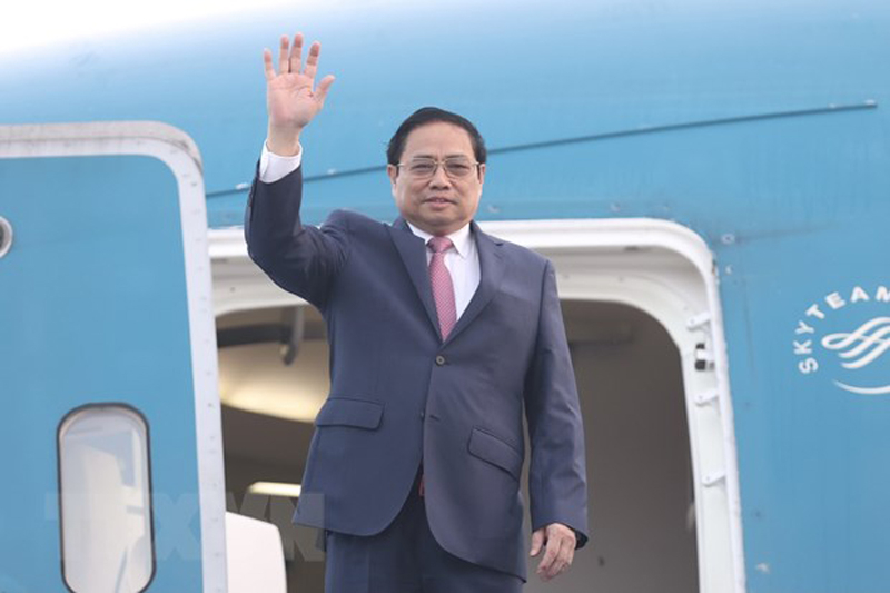 Thủ tướng Phạm Minh Chính rời Hà Nội sang thăm chính thức Vương quốc Campuchia. (Ảnh: Dương Giang/TTXVN)