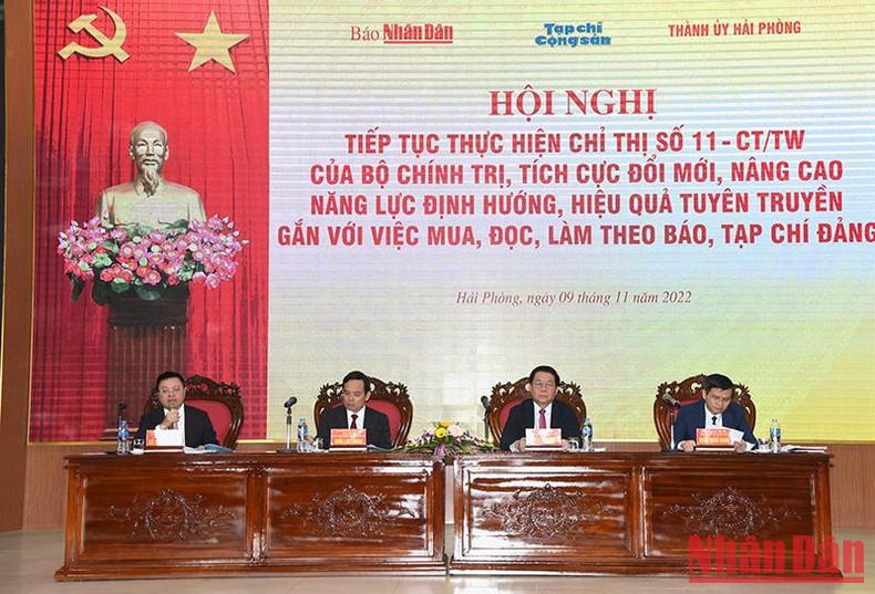 Đồng chí Nguyễn Trọng Nghĩa, Bí thư Trung ương Đảng, Trưởng Ban Tuyên giáo Trung ương, và lãnh đạo Báo Nhân Dân, Tạp chí Cộng sản, Thành ủy Hải phòng chủ trì hội nghị.
