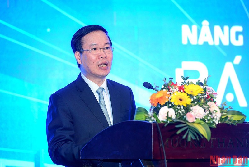 Đồng chí Võ Văn Thưởng, Ủy viên Bộ Chính trị, Thường trực Ban Bí thư phát biểu tại phiên bế mạc Hội nghị “Nâng cao chất lượng báo Đảng toàn quốc”.