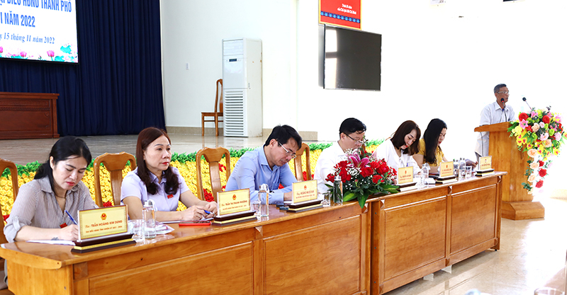 Các đại biểu HĐND tỉnh và HĐND TP. Đồng Hới TXCT TP. Đồng Hới.