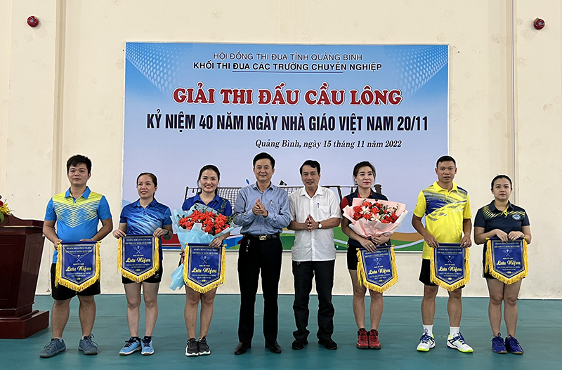 Giải đấu có sự tham gia của các đội các đến từ các cơ sở đào tạo trực thuộc khối.