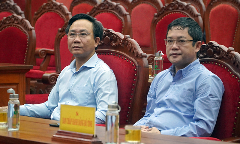 Các đồng chí lãnh đạo tỉnh tham dự hội nghị tại điểm cầu Quảng Bình