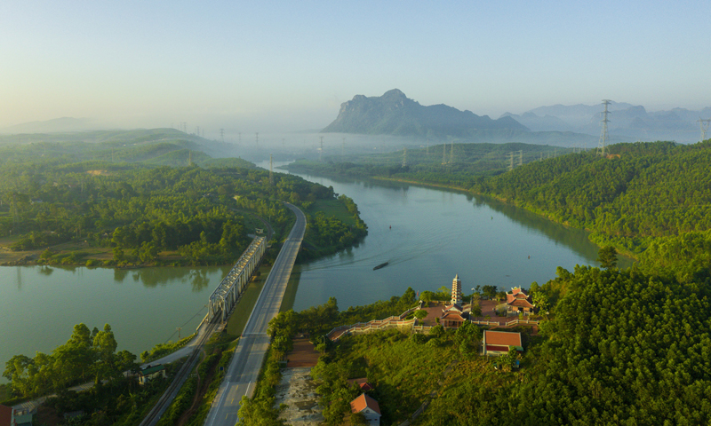 Nắng sớm Long Đại
