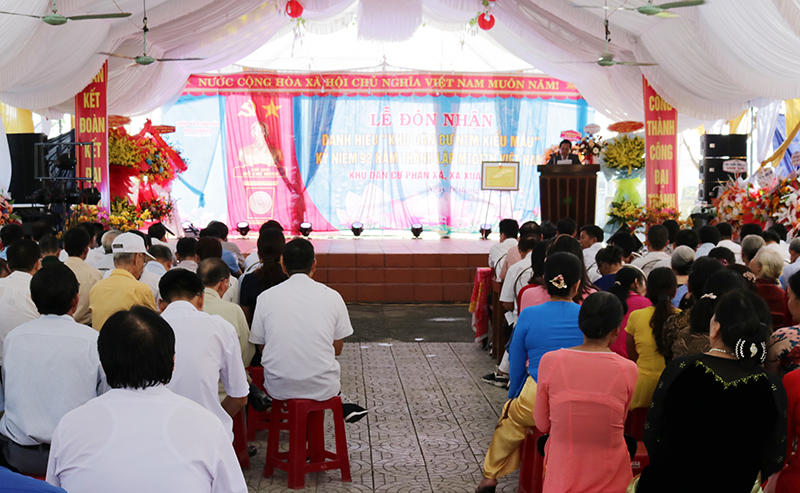 Toàn cảnh buổi lễ.