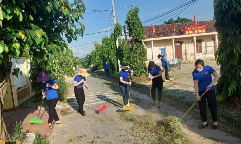 Người dân TP. Đồng Hới nỗ lực xây dựng các mô hình xây dựng nông thôn mới, đô thị văn minh.