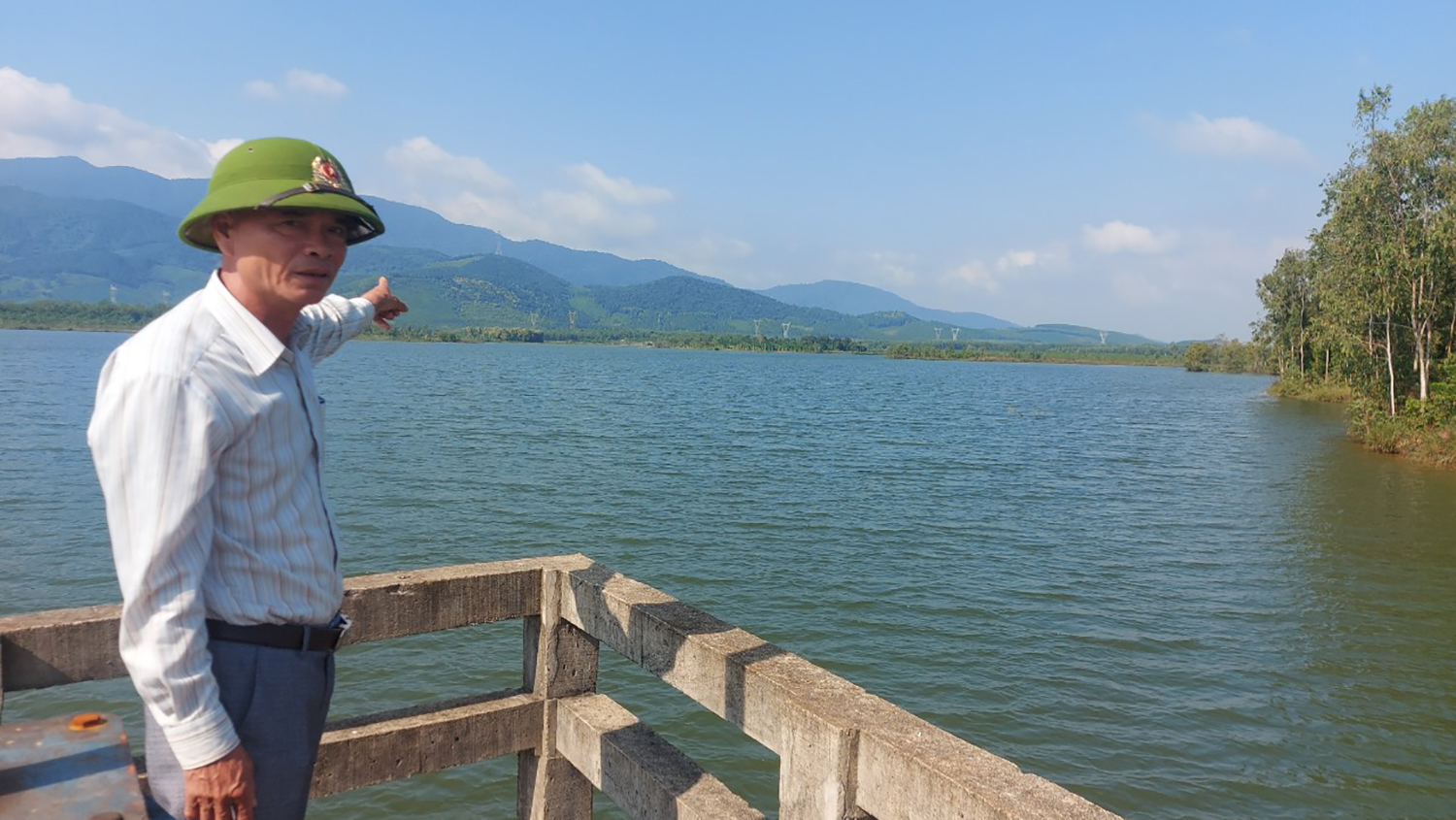 Hồ Đầu Ngọn phục vụ tưới tiêu cho hàng trăm ha lúa và các loại cây trồng trên địa bàn xã Tây Trạch.