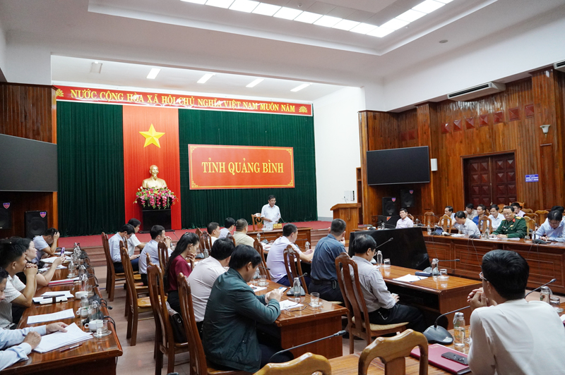 Quang cảnh cuộc họp.