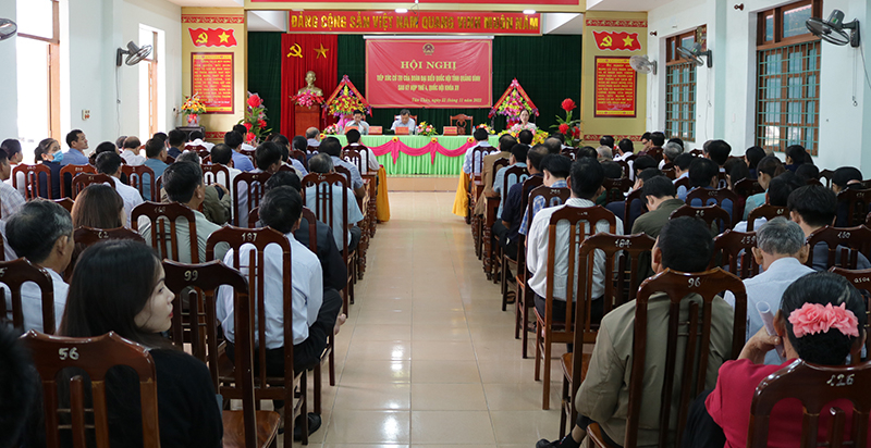Đoàn ĐBQH tỉnh tiếp xúc cử tri huyện Lệ Thủy.